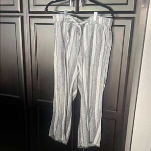 Caslon Gray and White Striped Cropped Pants